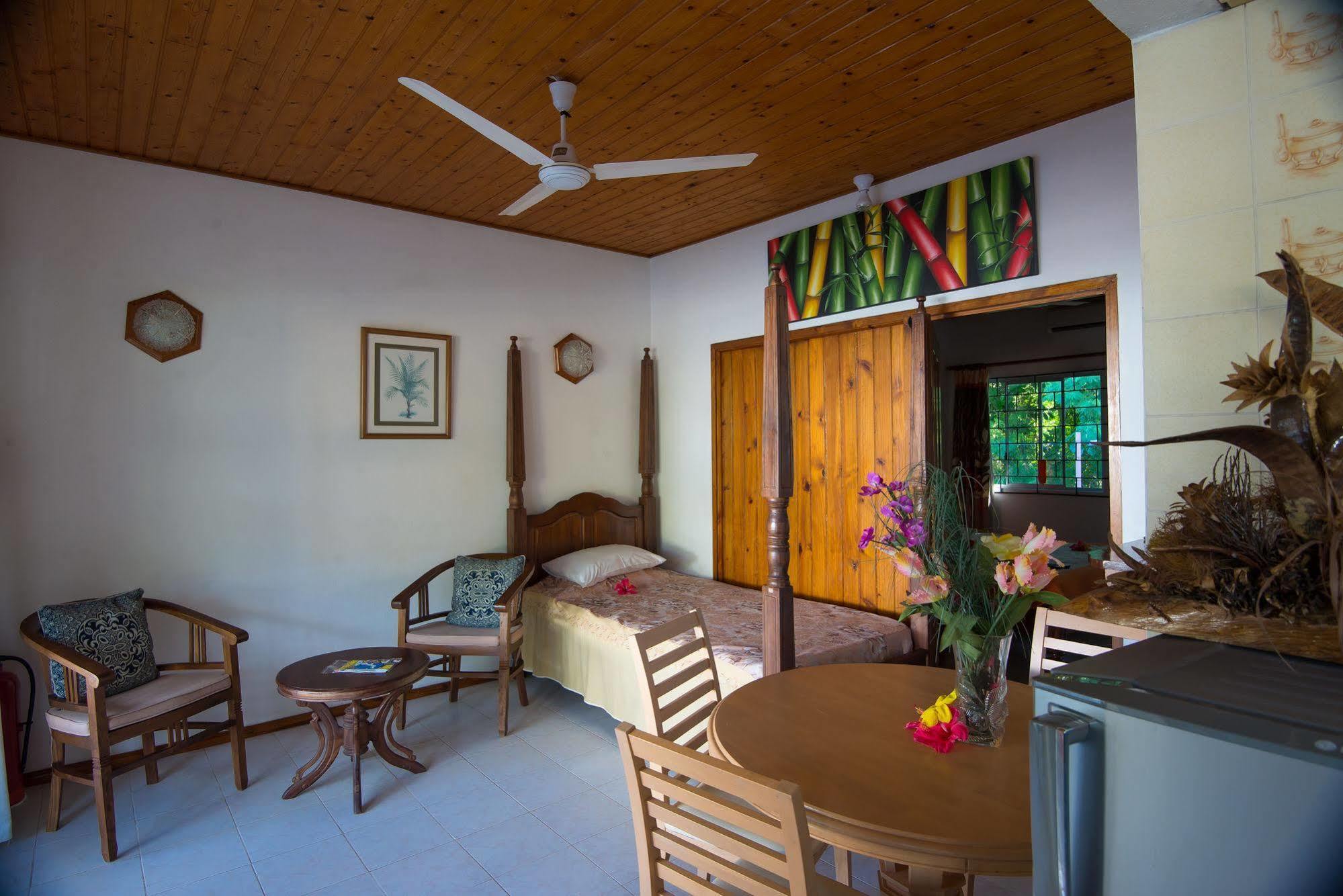 Le Tropique Villa (Adults Only) Grand Anse  Exterior photo